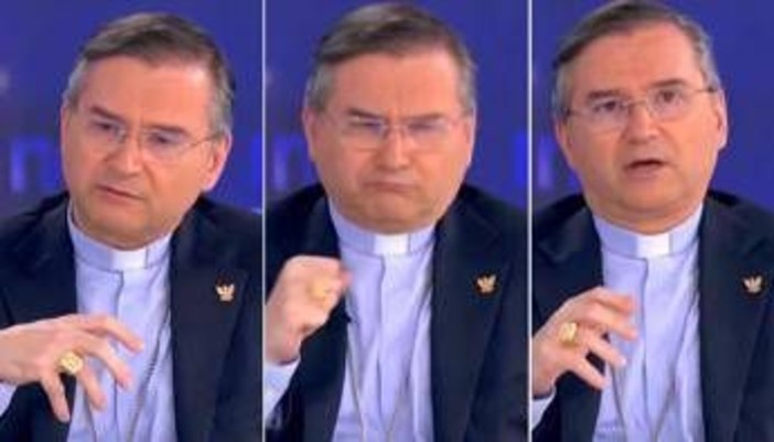 Segna il portiere del Benfica, delirio in tv e il cardinale 'salta' Segna il portiere del Benfica, delirio in tv e il cardinale 'salta'