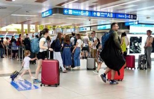 Spagna, oggi in Gazzetta il decreto sui controlli per chi arriva dall’Italia: dureranno fino al 7 settembre Spagna, oggi in Gazzetta il decreto sui controlli per chi arriva dall’Italia: dureranno fino al 7 settembre