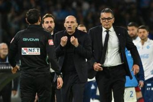 Allegri furioso: "Ogni volta che mi muovo vengo espulso, mentre altri..."