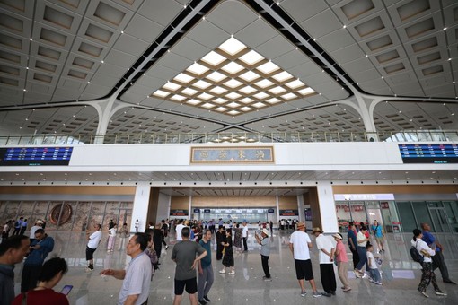 Cina, oltre 900 milioni di spostamenti ferroviari nel picco estivo
