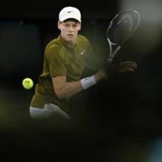 Sinner spreca, Djokovic è eterno: Nole elimina Jannik e raggiunge Alcaraz in finale Sinner spreca, Djokovic è eterno: Nole elimina Jannik e raggiunge Alcaraz in finale