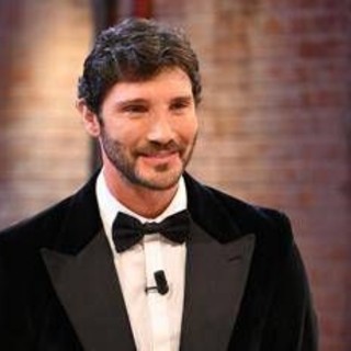 Ascolti tv, 'Affari tuoi' conquista la prima serata e vince con il 23,4% share Ascolti tv, 'Affari tuoi' conquista la prima serata e vince con il 23,4% share