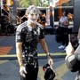 Antonelli, torta in faccia al Gp di Monza: la 'vendetta' del box Mercedes contro Kimi