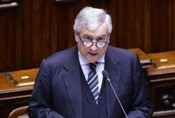 Iran, Tajani: "Oltre 70mila italiani nella regione, crisi potrebbe durare settimane"