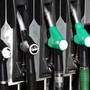 Carburanti, Gros (Bocconi) avverte: "No ai sussidi del governo, misura regressiva"
