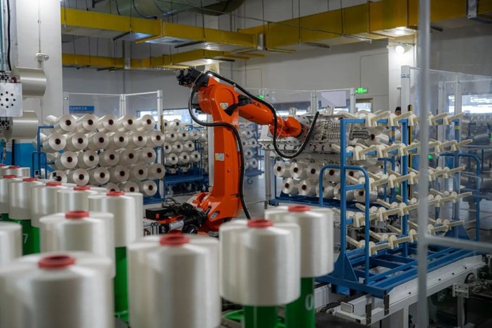 Cina, utili delle imprese statali in aumento dell’1,9% nei primi 4 mesi del 2026