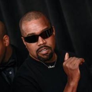Kanye West e Travis Scott a Reggio Emilia, la prefettura vieta i concerti