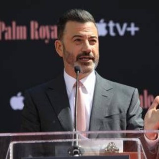 Jimmy Kimmel scoppia in lacrime per Alex Pretti: "Agenti Ice spietati e criminali" Jimmy Kimmel scoppia in lacrime per Alex Pretti: "Agenti Ice spietati e criminali"