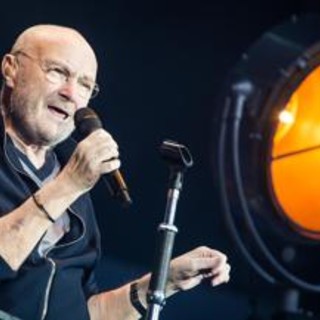 "L'alcol mi ha quasi ucciso". Phil Collins racconta il ricovero e la rinascita "L'alcol mi ha quasi ucciso". Phil Collins racconta il ricovero e la rinascita