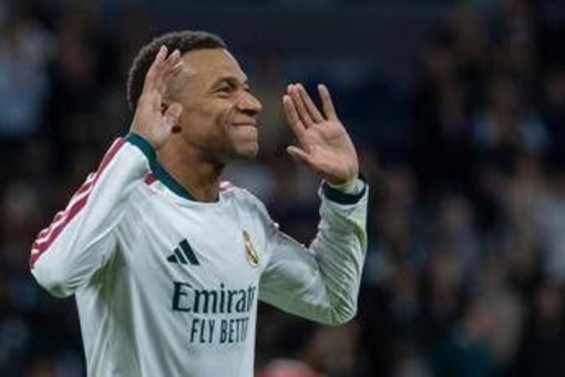 Il Real di Mourinho vince il Clasico, Barca battuto 2-1 Il Real di Mourinho vince il Clasico, Barca battuto 2-1