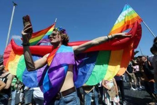 Roma Pride 2025, oggi la sfilata per i diritti Lgbtq+ Roma Pride 2025, oggi la sfilata per i diritti Lgbtq+