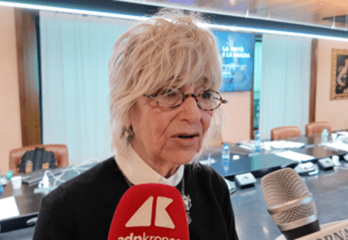 Peruzzi: "Figura femminile nel Barocco simbolo di valori e passioni universali" Peruzzi: "Figura femminile nel Barocco simbolo di valori e passioni universali"