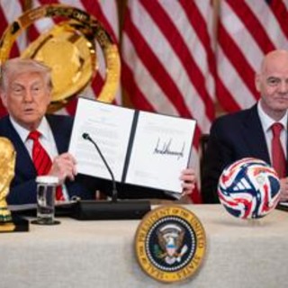 Mondiali, Infantino: "Trump consegnerà la Coppa del Mondo insieme a me" Mondiali, Infantino: "Trump consegnerà la Coppa del Mondo insieme a me"