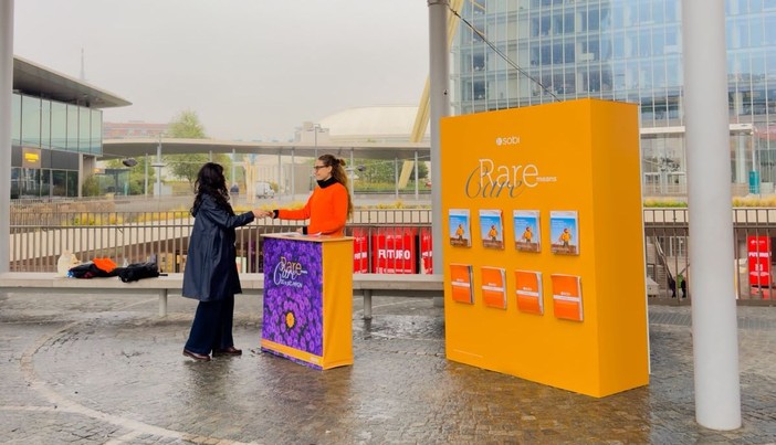 A Milano un’installazione di Sobi per dare voce alle Malattie Renali Rare