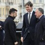 Ucraina-Russia, Zelensky al tavolo con gli inviati di Trump: "Guerra continuerà"