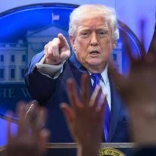 Trump, nuovi dazi dopo lo stop della Corte Suprema: "Non mi fermo"