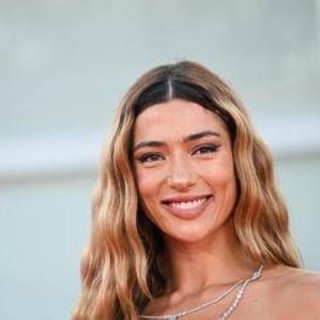 Soleil Sorge compie 31 anni, il compleanno dopo la scomparsa della mamma Soleil Sorge compie 31 anni, il compleanno dopo la scomparsa della mamma