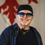 Vasco Rossi in ospedale, operato alla schiena: "Sono già in piedi"