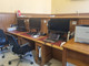 Alla Camera prende fuoco il notebook di un giornalista, fumo in sala stampa e vigili del fuoco in azione Alla Camera prende fuoco il notebook di un giornalista, fumo in sala stampa e vigili del fuoco in azione
