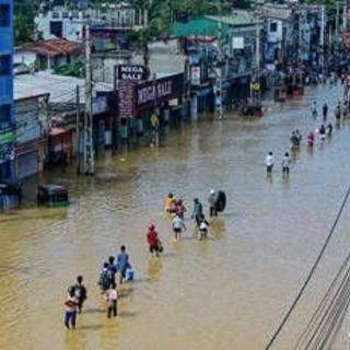 Alluvioni in Asia: oltre 1.100 morti tra Indonesia e Sri Lanka Alluvioni in Asia: oltre 1.100 morti tra Indonesia e Sri Lanka