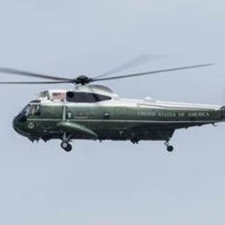 Usa, il rapporto: problemi di comunicazione al decollo, quasi-collisione per il Marine One di Trump Usa, il rapporto: problemi di comunicazione al decollo, quasi-collisione per il Marine One di Trump