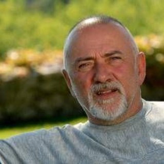 Giorgio Faletti, il ricordo della moglie a La volta buona: "Quella assurda coincidenza..." Giorgio Faletti, il ricordo della moglie a La volta buona: "Quella assurda coincidenza..."