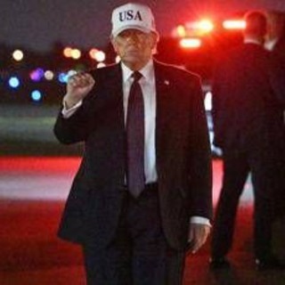 Iran, Trump: "Eliminati 48 leader in un colpo solo"