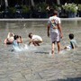 Caldo estremo, ancora afa record dopo il picco di oggi: cosa succede nel weekend Caldo estremo, ancora afa record dopo il picco di oggi: cosa succede nel weekend