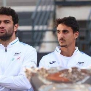 Berrettini, calcio-tennis con Sonego alle Atp Finals. E Zverev (in panchina) se la ride... Berrettini, calcio-tennis con Sonego alle Atp Finals. E Zverev (in panchina) se la ride...