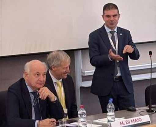 Tumori, esperti: "Il 2% dei ricoveri e 4% dei decessi da interazioni tra farmaci"