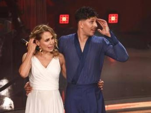 Barbara D'Urso, infortunio a poche ore dalla diretta di Ballando: "Sono preoccupata..."