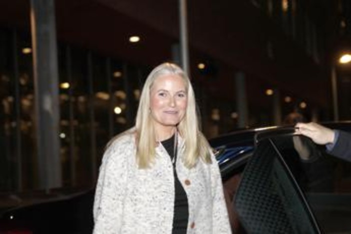 Norvegia, Mette-Marit è la nuova regina: la vita tra scandali e malattie Norvegia, Mette-Marit è la nuova regina: la vita tra scandali e malattie