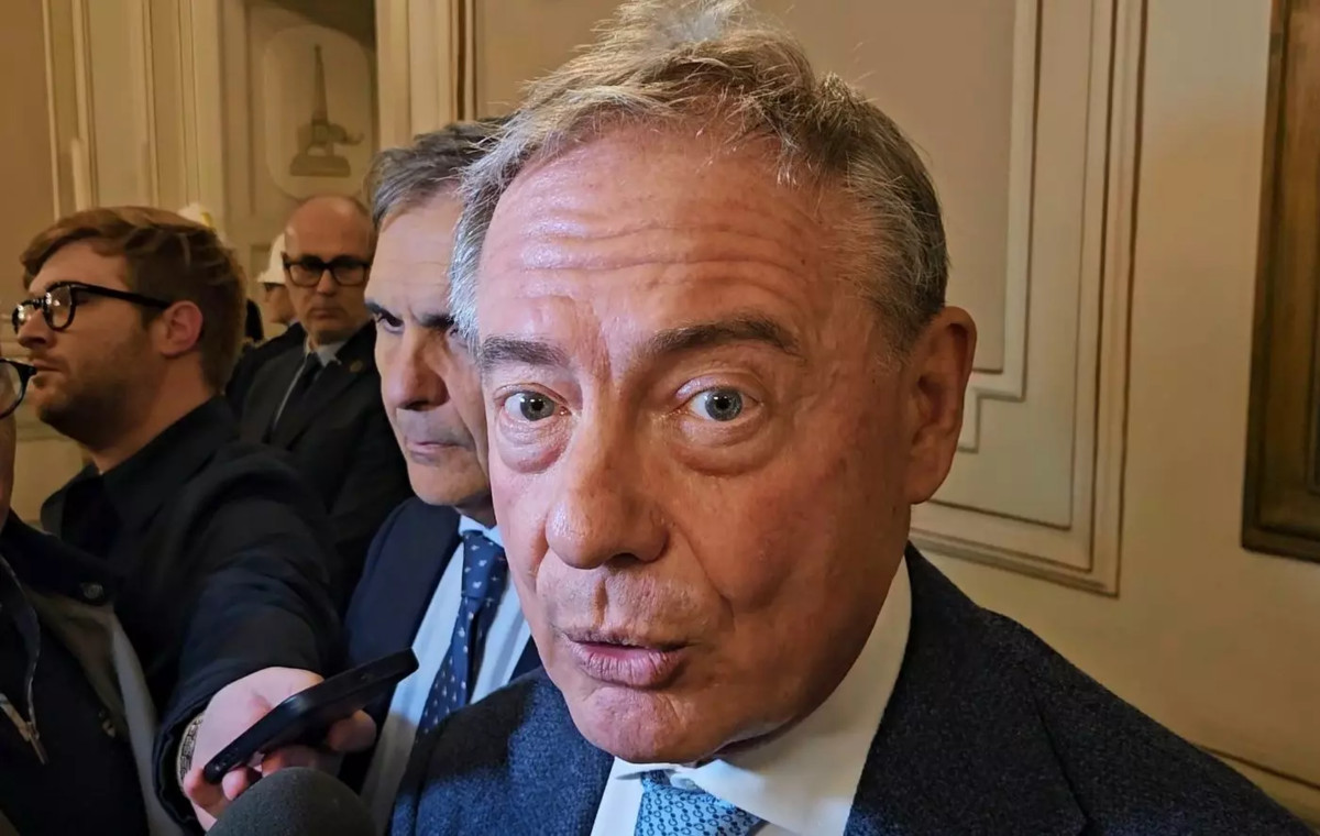 Polizze catastrofali, Urso “Scadenzare obbligo segno di responsabilità” Polizze catastrofali, Urso “Scadenzare obbligo segno di responsabilità”