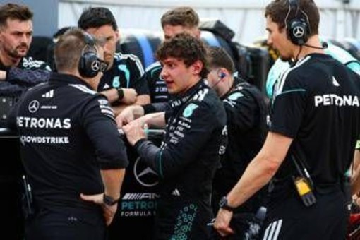 Gp Monaco, bandiera rossa e stop gara: cosa è successo a Montecarlo Gp Monaco, bandiera rossa e stop gara: cosa è successo a Montecarlo