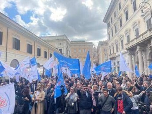 Referendum, le Camere penali e il loro Comitato in piazza a Roma per il Sì