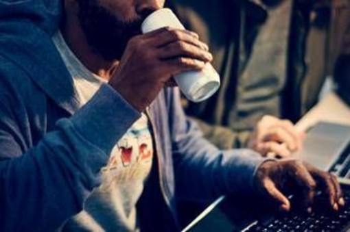 Esiste la dipendenza da energy drink? "Possono fare male alla salute" Esiste la dipendenza da energy drink? "Possono fare male alla salute"
