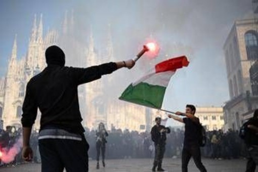 Milano, oggi presidio a San Vittore: domani occhi puntati su piazza Duomo. Le paure dei commercianti Milano, oggi presidio a San Vittore: domani occhi puntati su piazza Duomo. Le paure dei commercianti