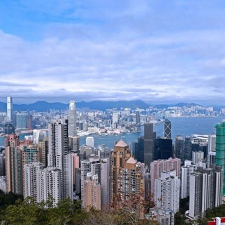 Cina, banca Ubs rialza al 4,5% le previsioni su crescita del Pil di Hong Kong