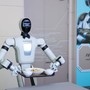 La Cina studia “100 standard” da applicare alla produzione di robot umanoidi