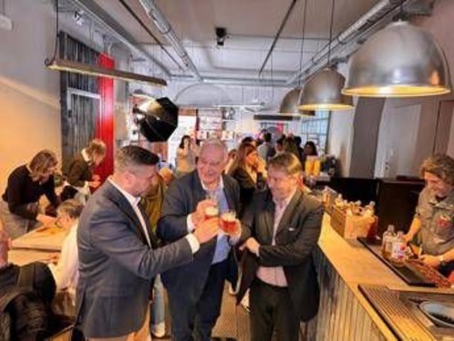 Società, ricerca Ichnusa: 4 italiani su 10 riconquistano ritmo vita, per 1 su 2 birra simbolo momenti qualità Società, ricerca Ichnusa: 4 italiani su 10 riconquistano ritmo vita, per 1 su 2 birra simbolo momenti qualità