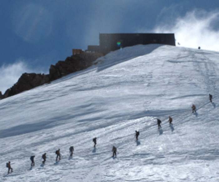 Ritrovati i corpi di due alpinisti belgi scomparsi nel 1992, identificati grazie al Dna