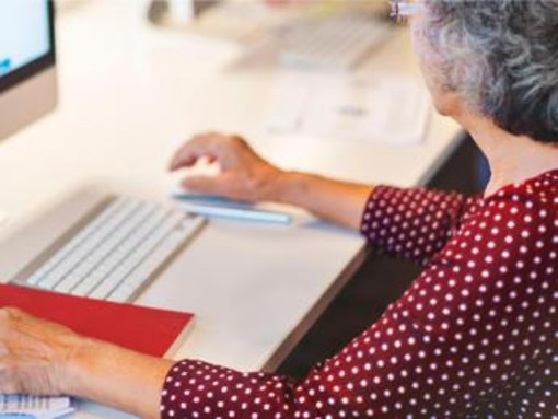 Inps, Rendiconto sociale: in 2025 cresce ancora età media pensione, 65,4 anni per le donne