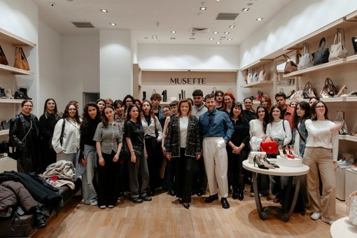 Dalle passerelle alle competenze, la nuova sfida della moda in Romania Dalle passerelle alle competenze, la nuova sfida della moda in Romania