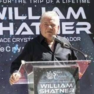 William Shatner a 95 anni stupisce tutti, il leggendario Capitano Kirk debutta nel metal