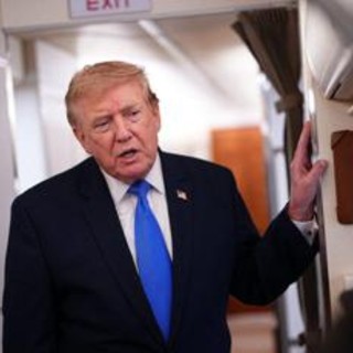 Iran, l'annuncio di Trump: "Al via nuovi negoziati" Iran, l'annuncio di Trump: "Al via nuovi negoziati"